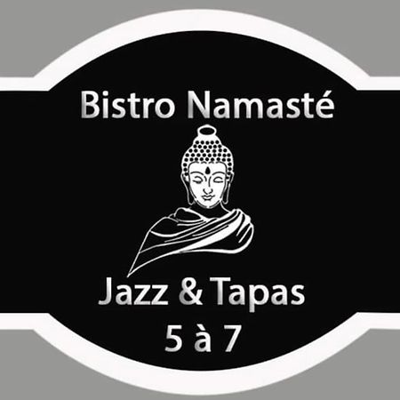 Auberge Et Bistro Namaste Lachute 外观 照片