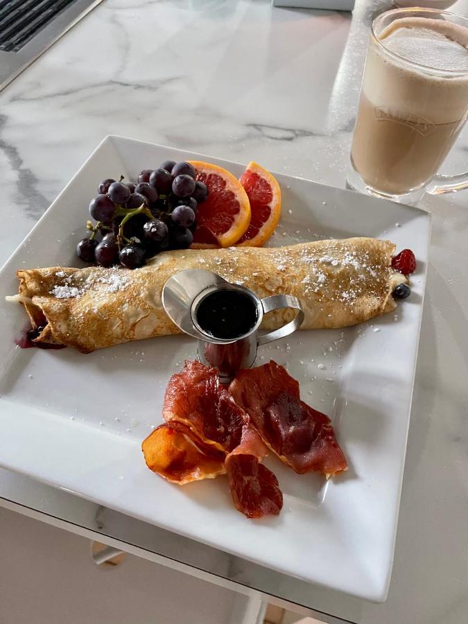 Auberge Et Bistro Namaste Lachute 外观 照片