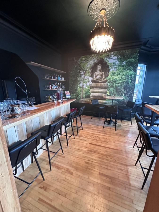 Auberge Et Bistro Namaste Lachute 外观 照片