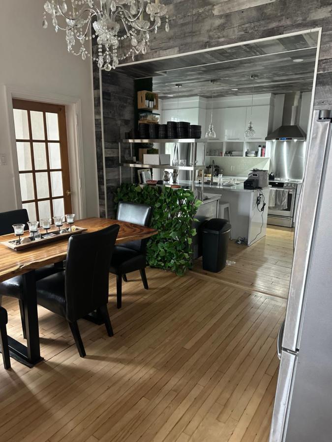 Auberge Et Bistro Namaste Lachute 外观 照片